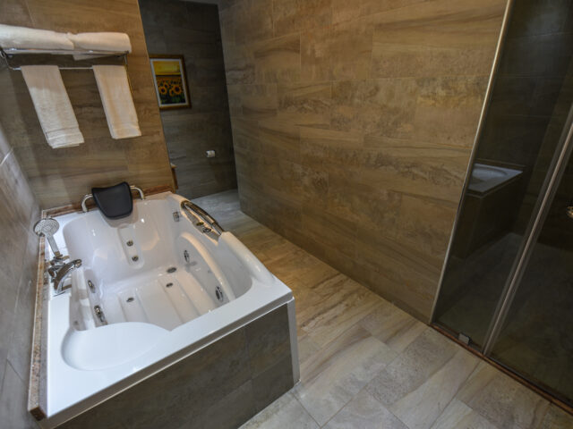 Hotels in Munyonyo: Why Casa Solada Stands Out